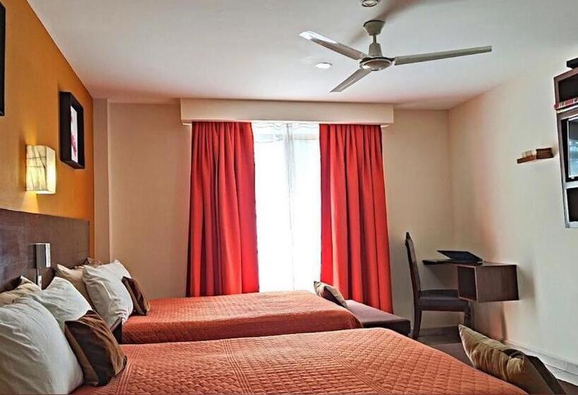 Отель Suites Coloniales