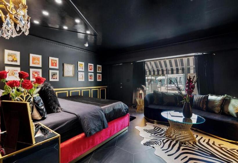 فندق The Playmate Suite  Sophisticated Tribute To Hugh S Girls