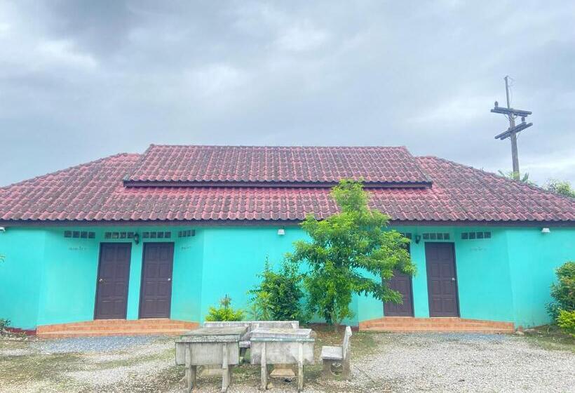 בית מלון כפרי Thungtako Resort