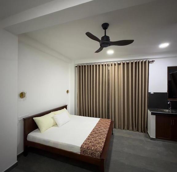 Отель Tranquil Tides   Galle