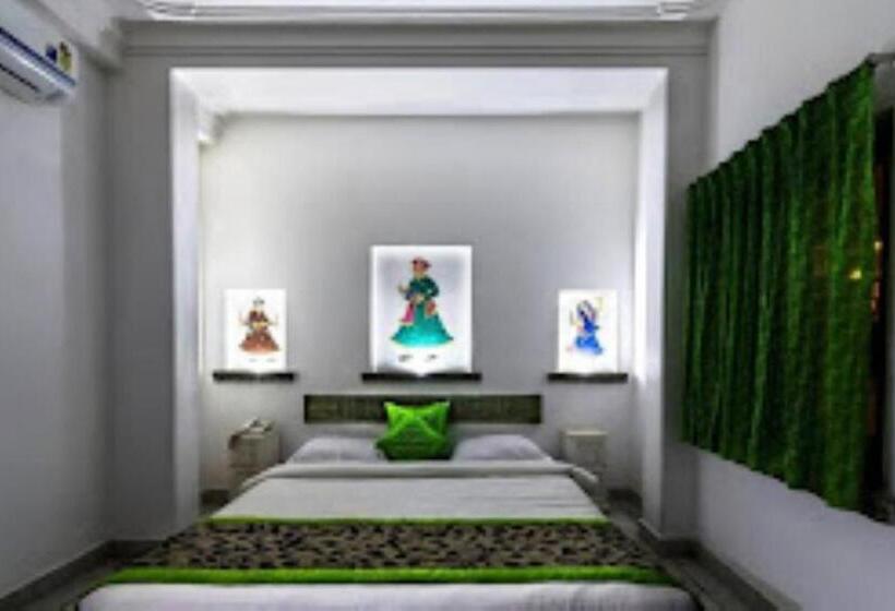 هتل Udaigarh Udaipur