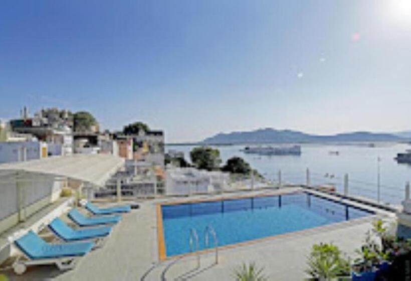 هتل Udaigarh Udaipur