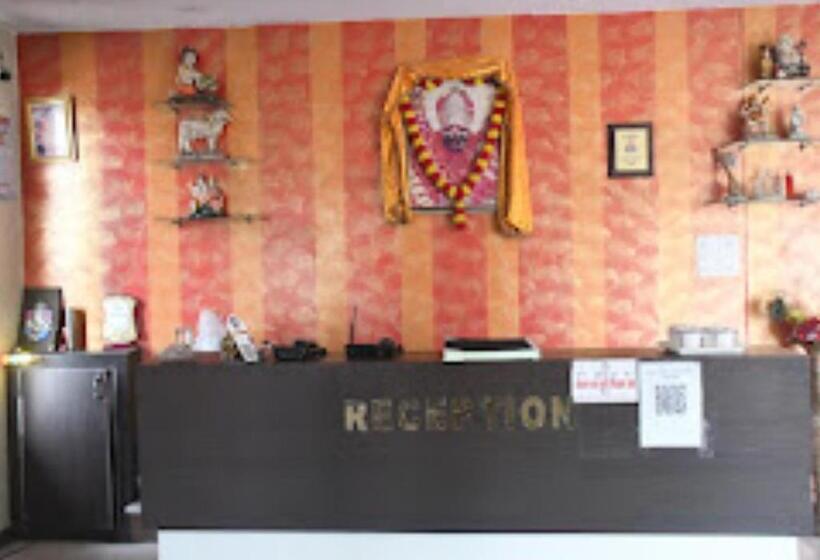 ホテル Yash Palace & Ok Veg Resturant Maihar