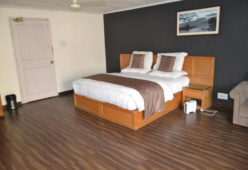 Отель Zippino 3s3