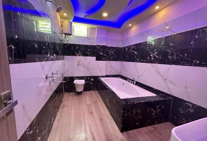 I Light Beach Resort