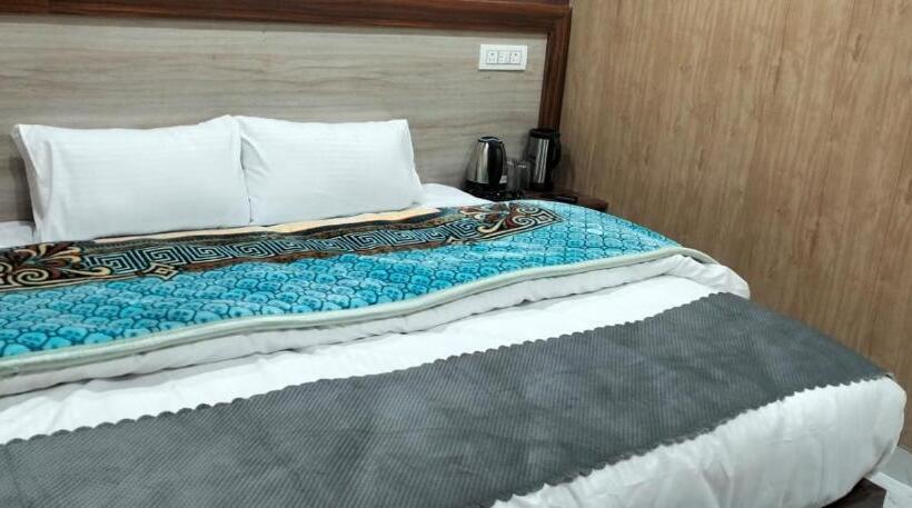 ホテル Ayodhya Jbk By Prithvi Yatra