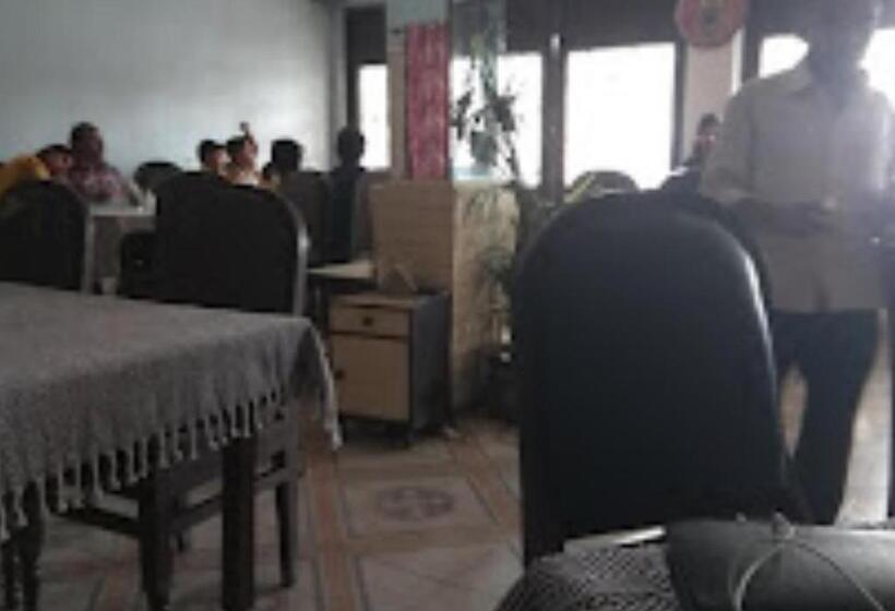 Kadambari Hotel And Restaurant Patehra