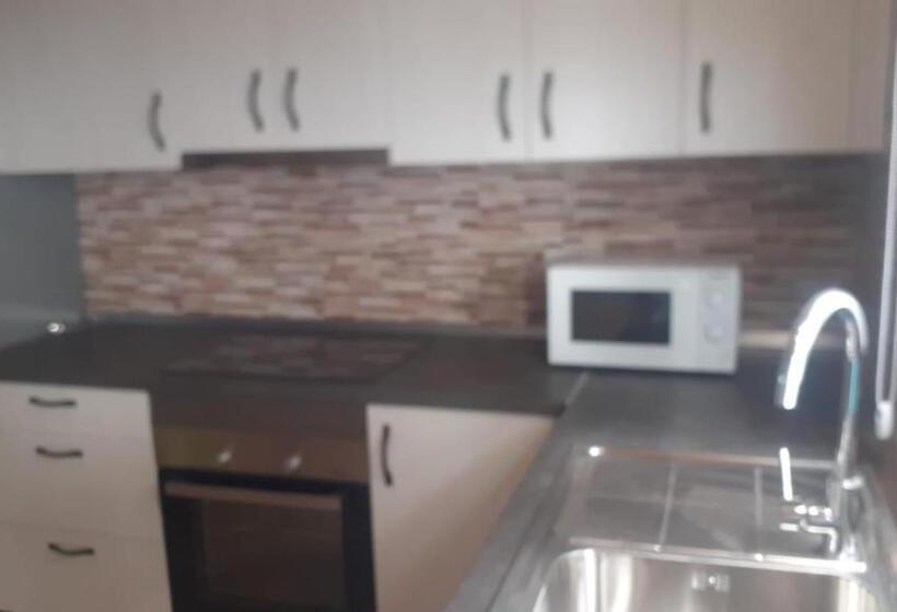 モーテル Motoroom