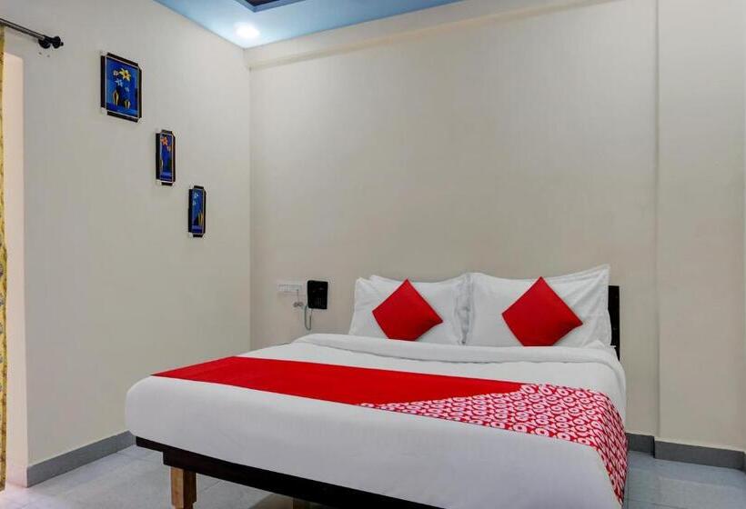 Отель O Royal Inn