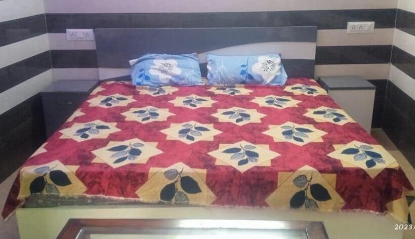 Oyo Flagship Siddharth Hotel & Restaurant