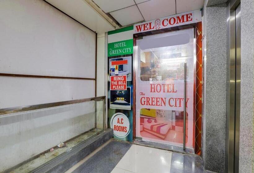 Oyo Hotel Green City