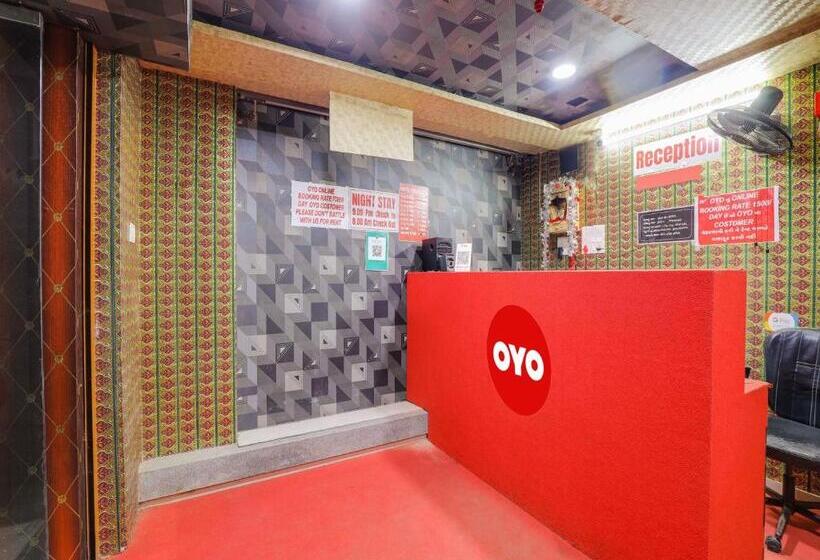 Oyo Hotel Green City