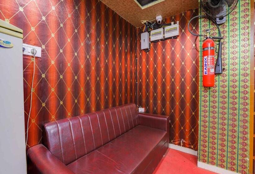 Oyo Hotel Green City