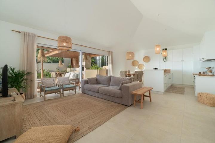 膳宿费 Anjos Paradise Eden