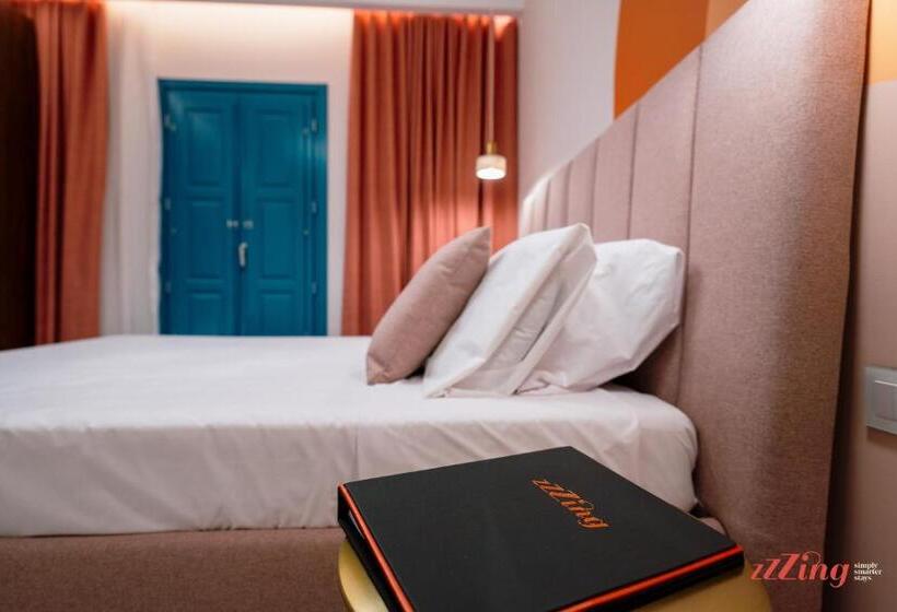 پانسیون Avalon Boutique