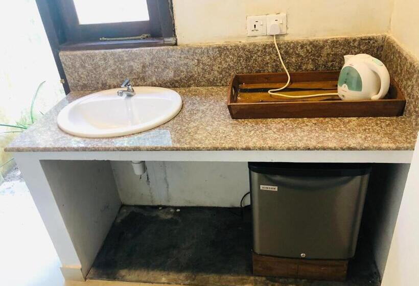 פנסיון Camellia Villa & Tour