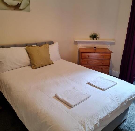 펜션 Cathcart Place Rooms