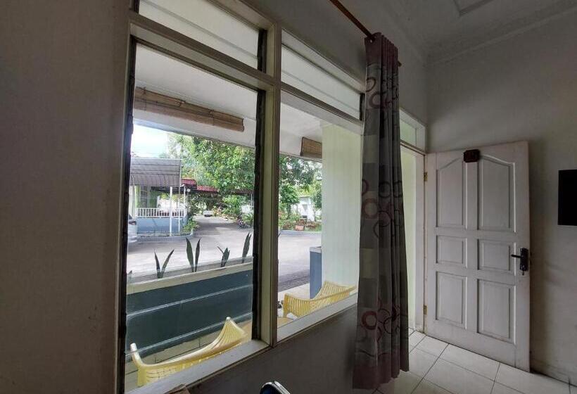 펜션 Grand Syariah Guest House Humanitas