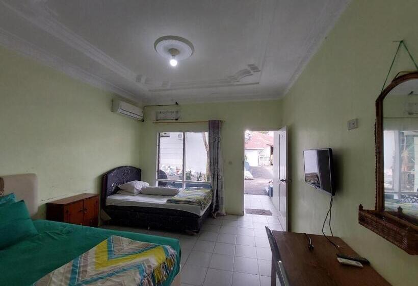 펜션 Grand Syariah Guest House Humanitas