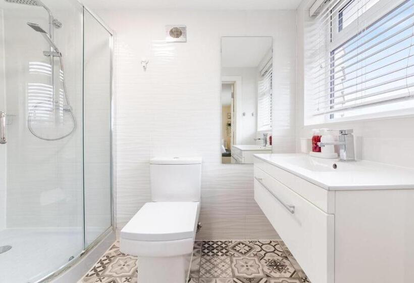 펜션 Isleworth Stays Tw7