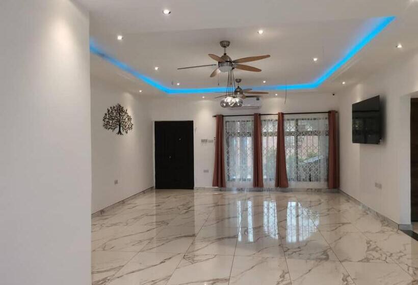 פנסיון Jlk Guest House & Events Centre