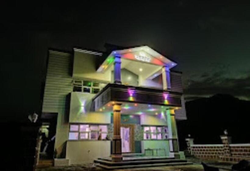 펜션 Nanashri Guest House & Restaurants Pimpalgaon