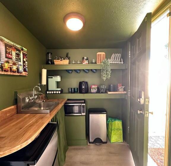 بنسيون Palm Paradise Retreat