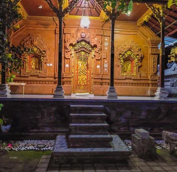 פנסיון Pondok Selip Guesthouse