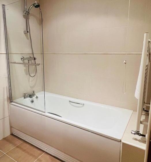 بنسيون Short Stay Room Rentals Letterkenny