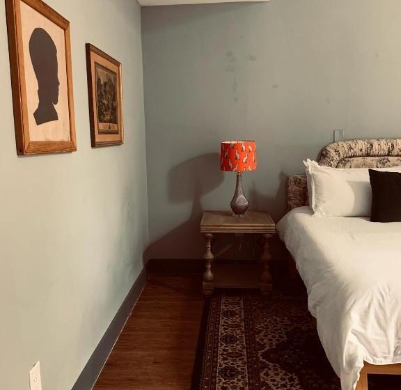 Пансион The Downtown Abbey