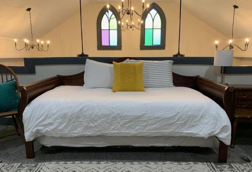 Пансион The Downtown Abbey