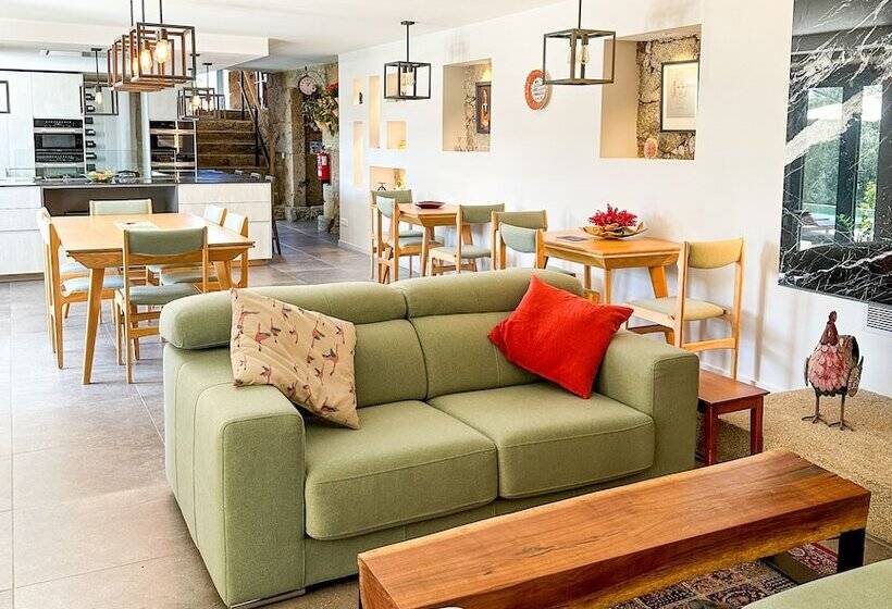 פנסיון Villa Isobel