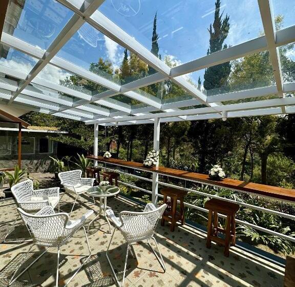 ペンション Villa Putih Le Cordon