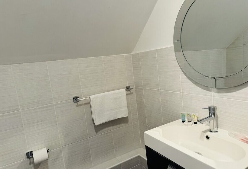 بنسيون Windsor Wine & Dine