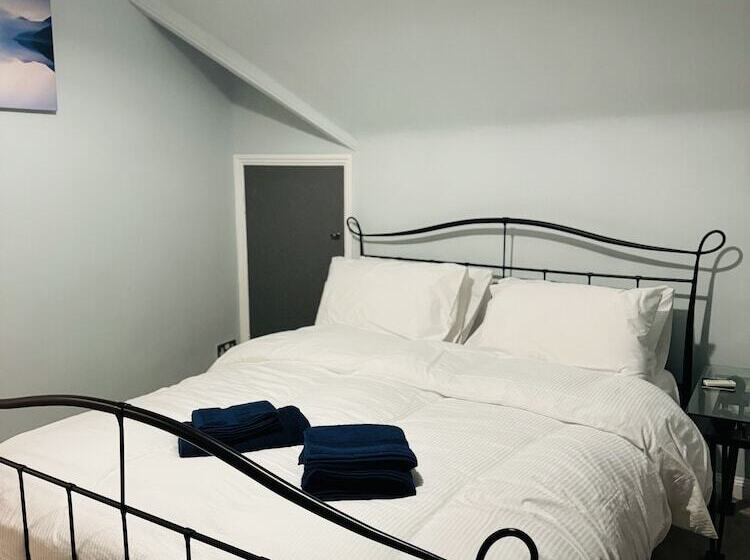 بنسيون Windsor Wine & Dine