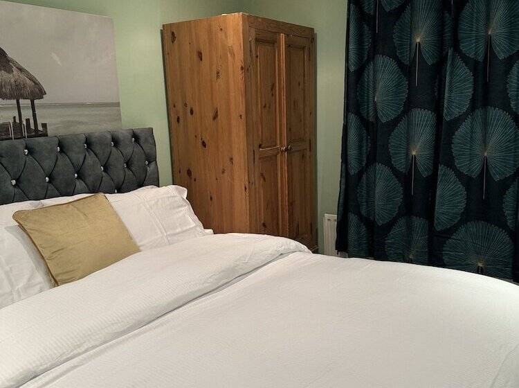 بنسيون Windsor Wine & Dine