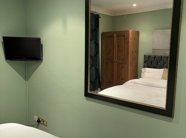 بنسيون Windsor Wine & Dine