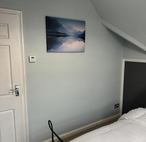 بنسيون Windsor Wine & Dine