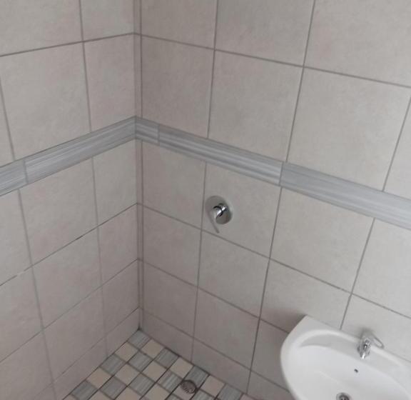 膳宿费 Zihlalele 24hours Guest House