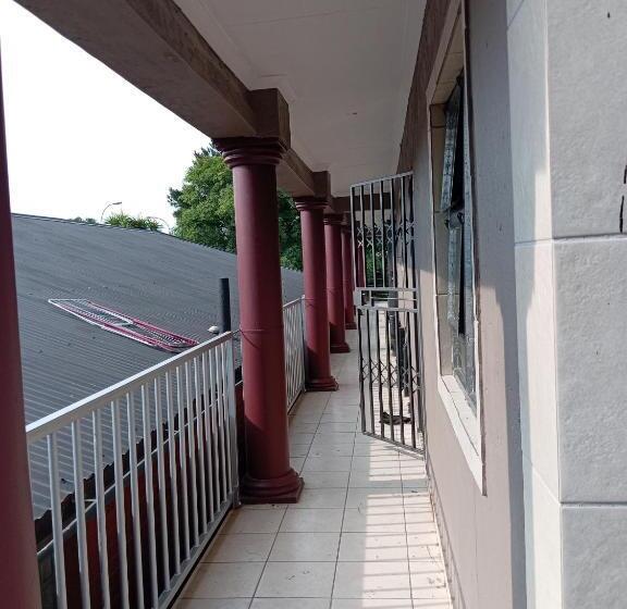 膳宿费 Zihlalele 24hours Guest House