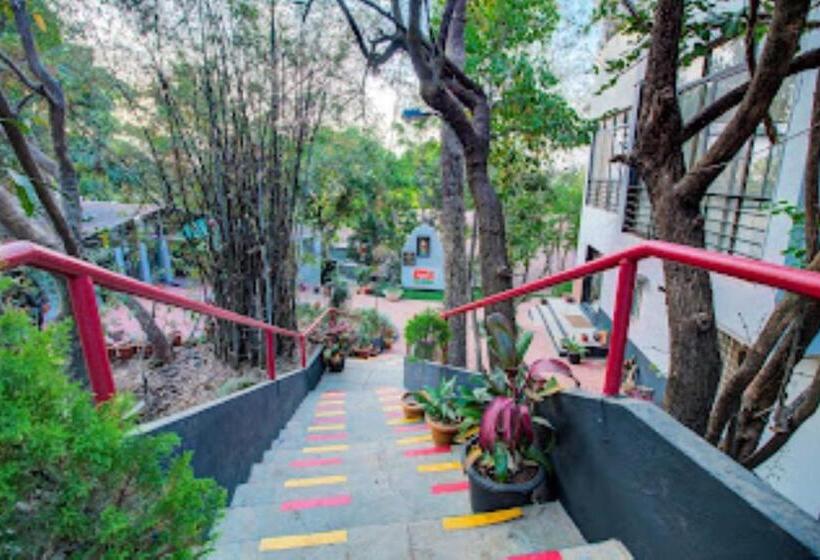 Prakruti Ayurvedic Health Resort,sarkhal