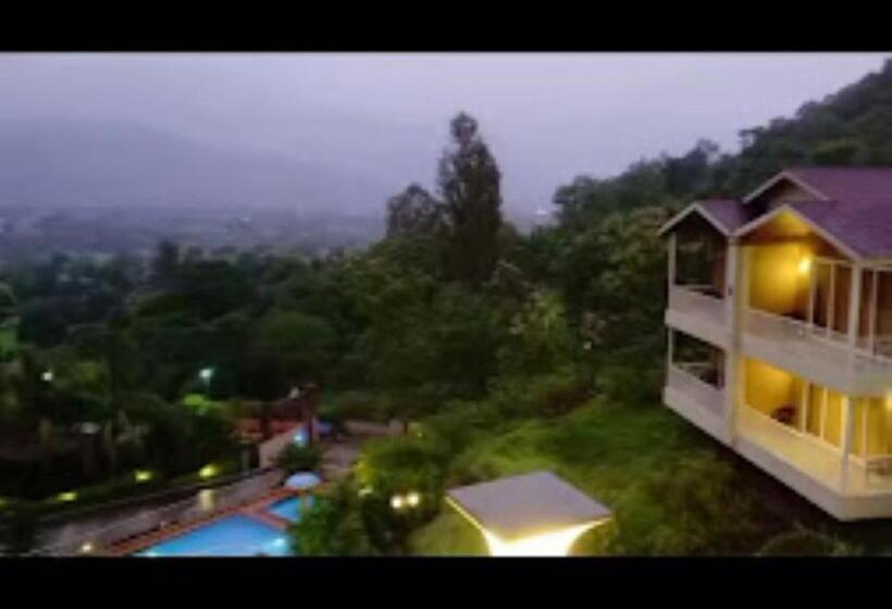 Squirrel Resort Shinoli