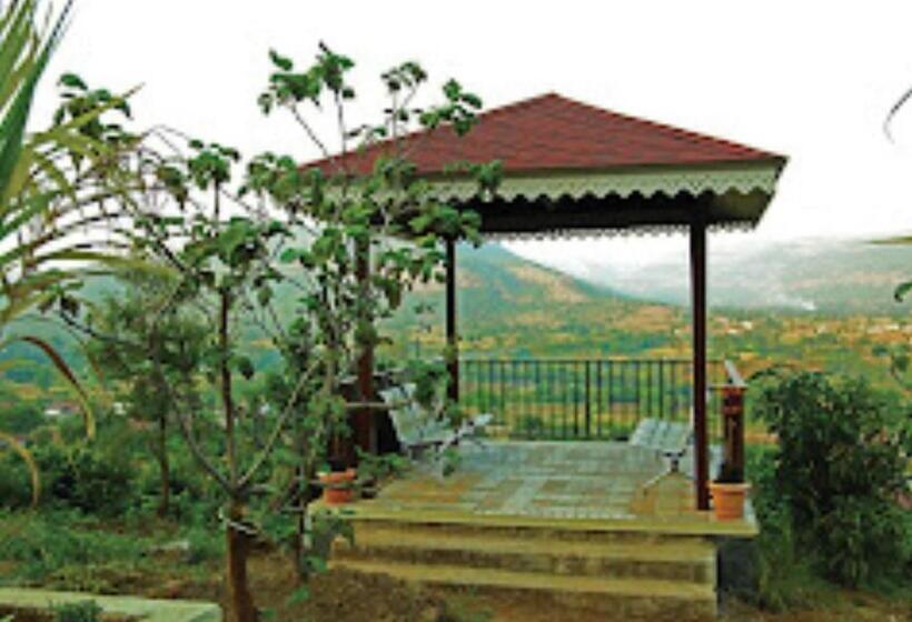 Squirrel Resort Shinoli