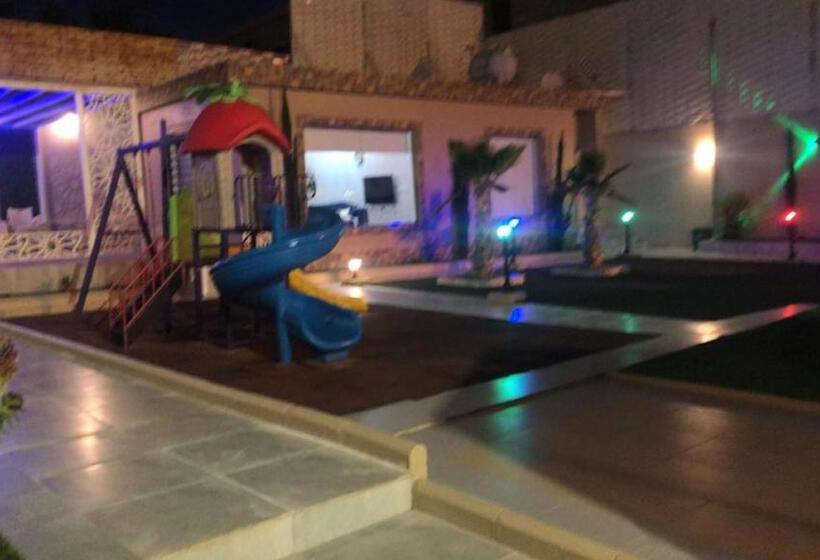 منتجع وشاليه فاملي ستار