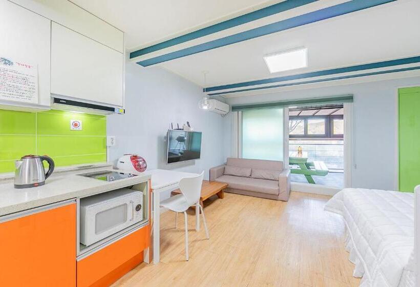 순천만 갈대숲 호스텔