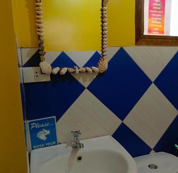 Hostel Castaway Native Huts