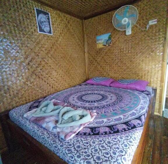 Hostel Castaway Native Huts