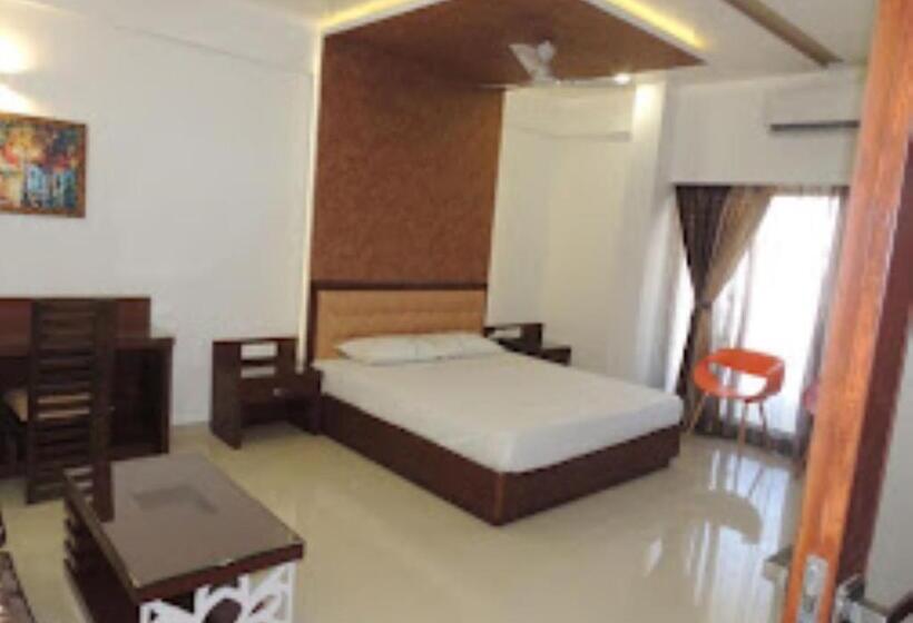 호스텔 Marvel Inn Shirur