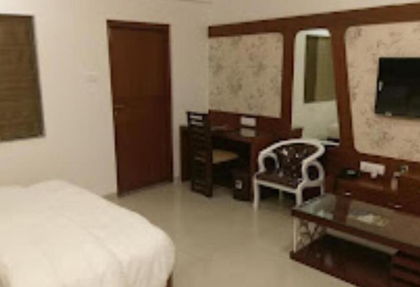 호스텔 Marvel Inn Shirur
