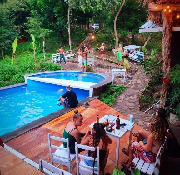 فندق صغير Raindance